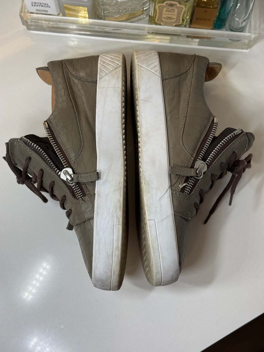 Giuseppe Zanotti Frankie Taupe Grey Croc-Embossed Double-Zip Low-Top Sneakers - Picture 8 of 9